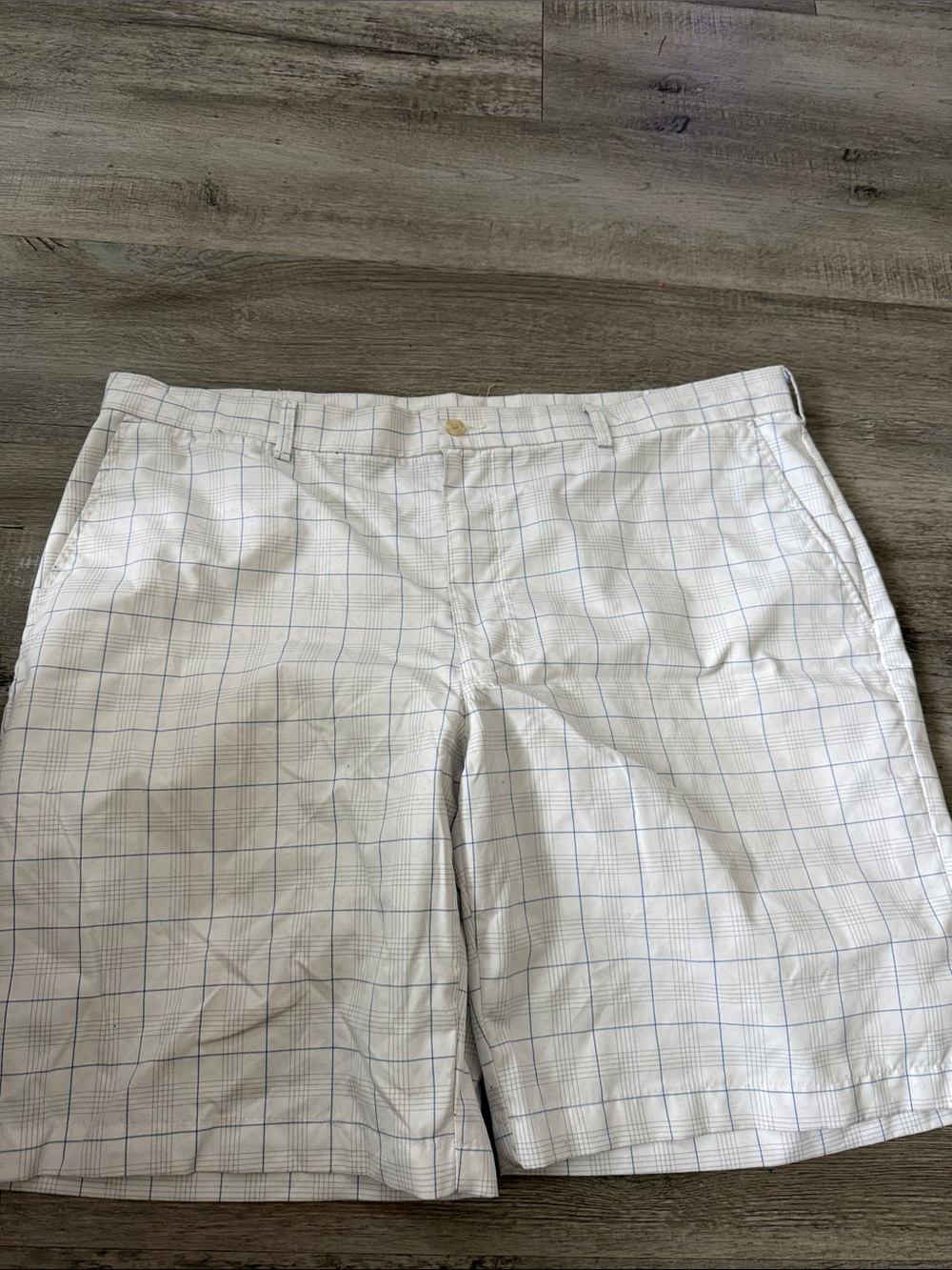 Hogan White Flat-Front Shorts with Light Blue Check